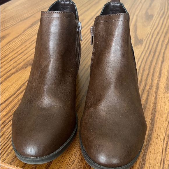 American Rag Cadee Booties 7.5 - Picture 4 of 9